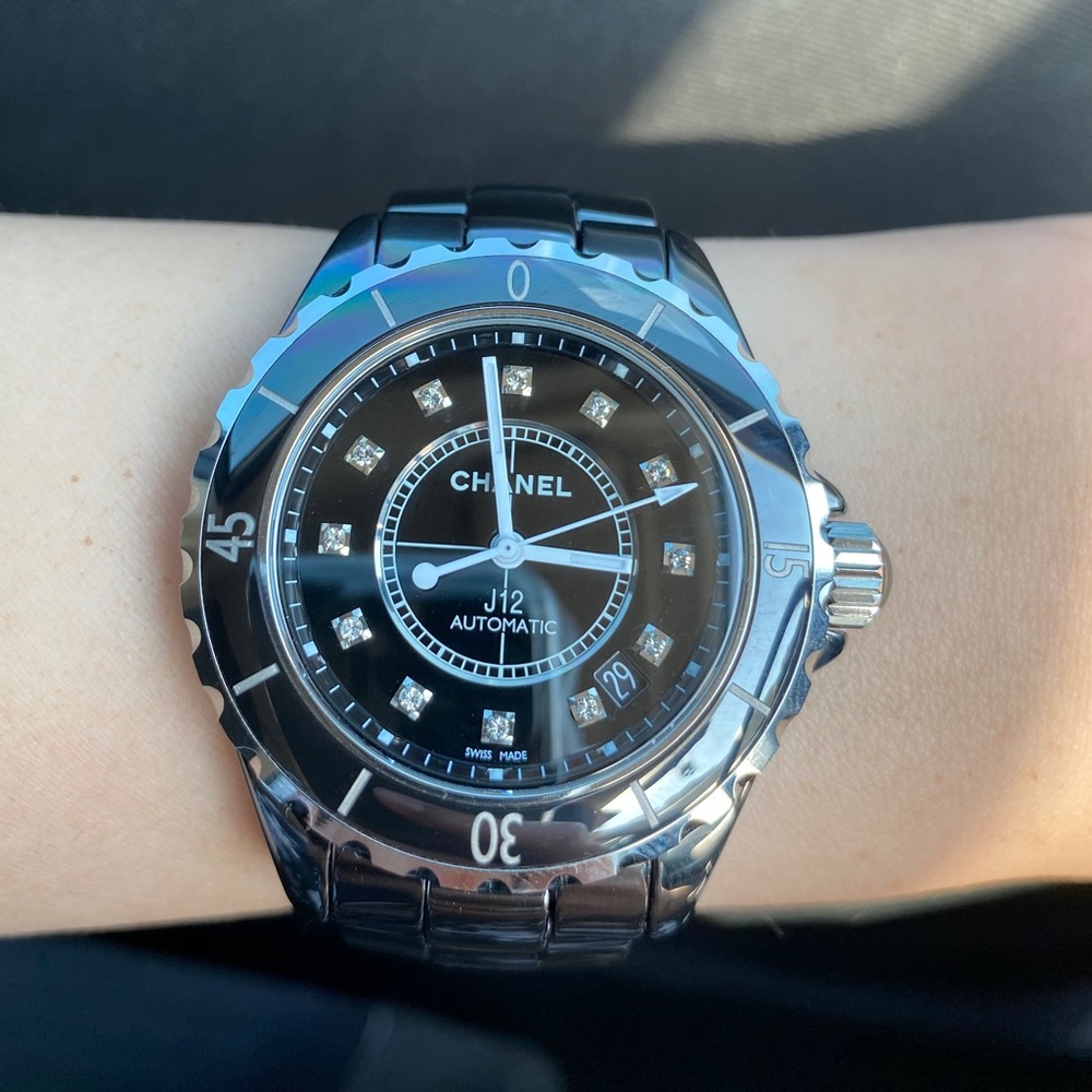 Chanel J12 38mm automatic with diamond